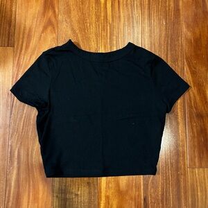Black crop top Tee